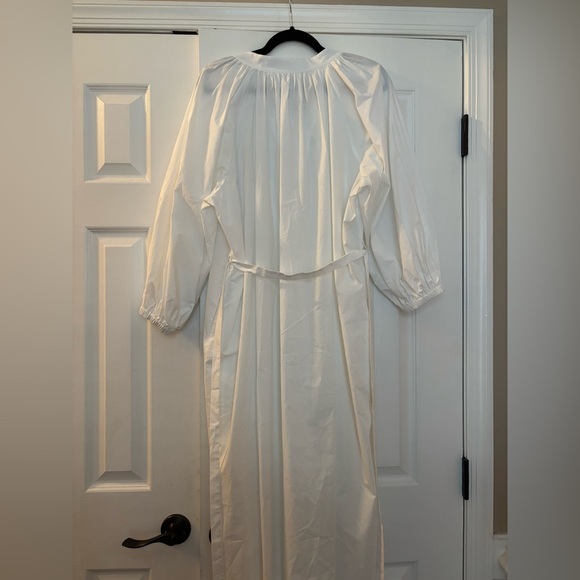 Darling Society • White Balcony Dress - Picture 7 of 8